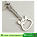 Keychain del abrelatas guitarra